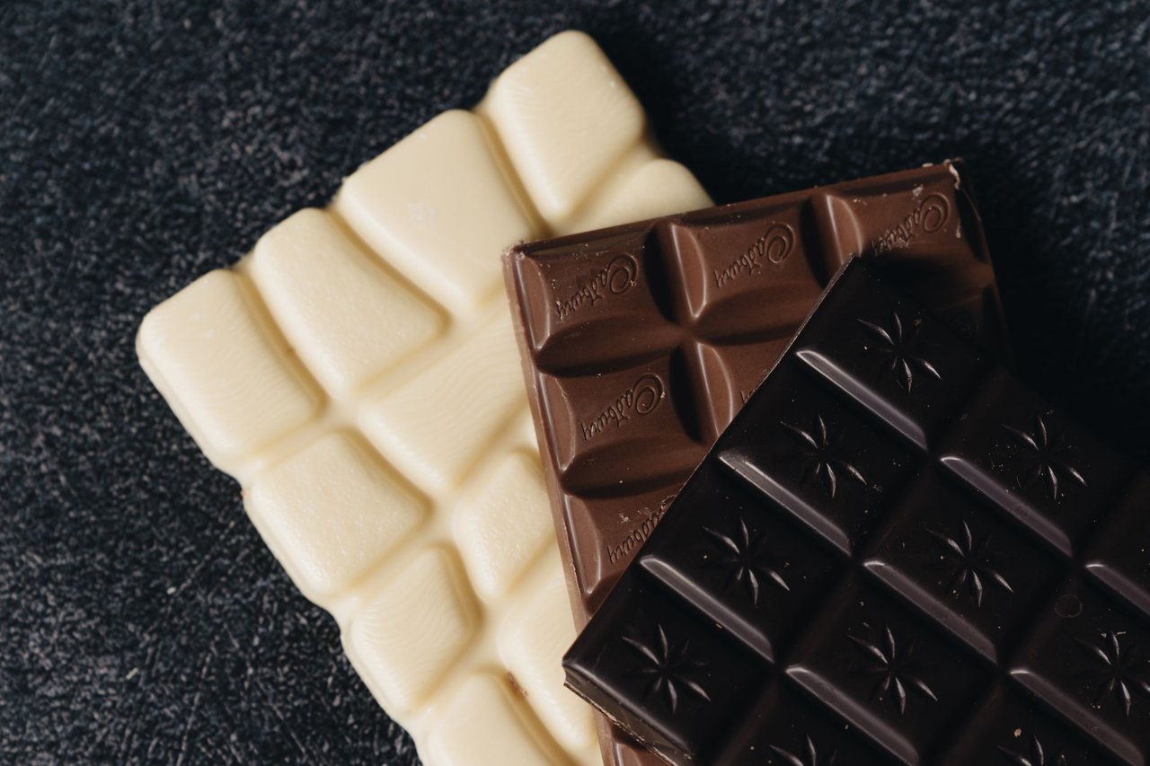 板チョコの溝は折るためではなく冷却効率のため