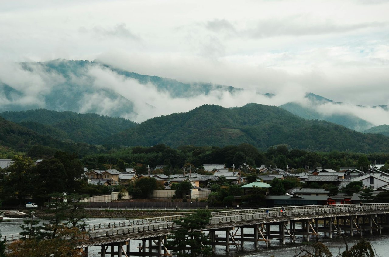 ⑭ 肱川あらし(霧と暴風が一体となる愛媛の奇景)