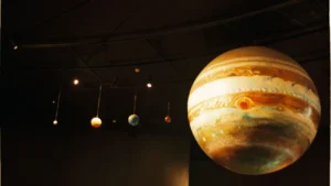 なぜ空は青い？光の散乱から他の惑星の空の色まで徹底解説