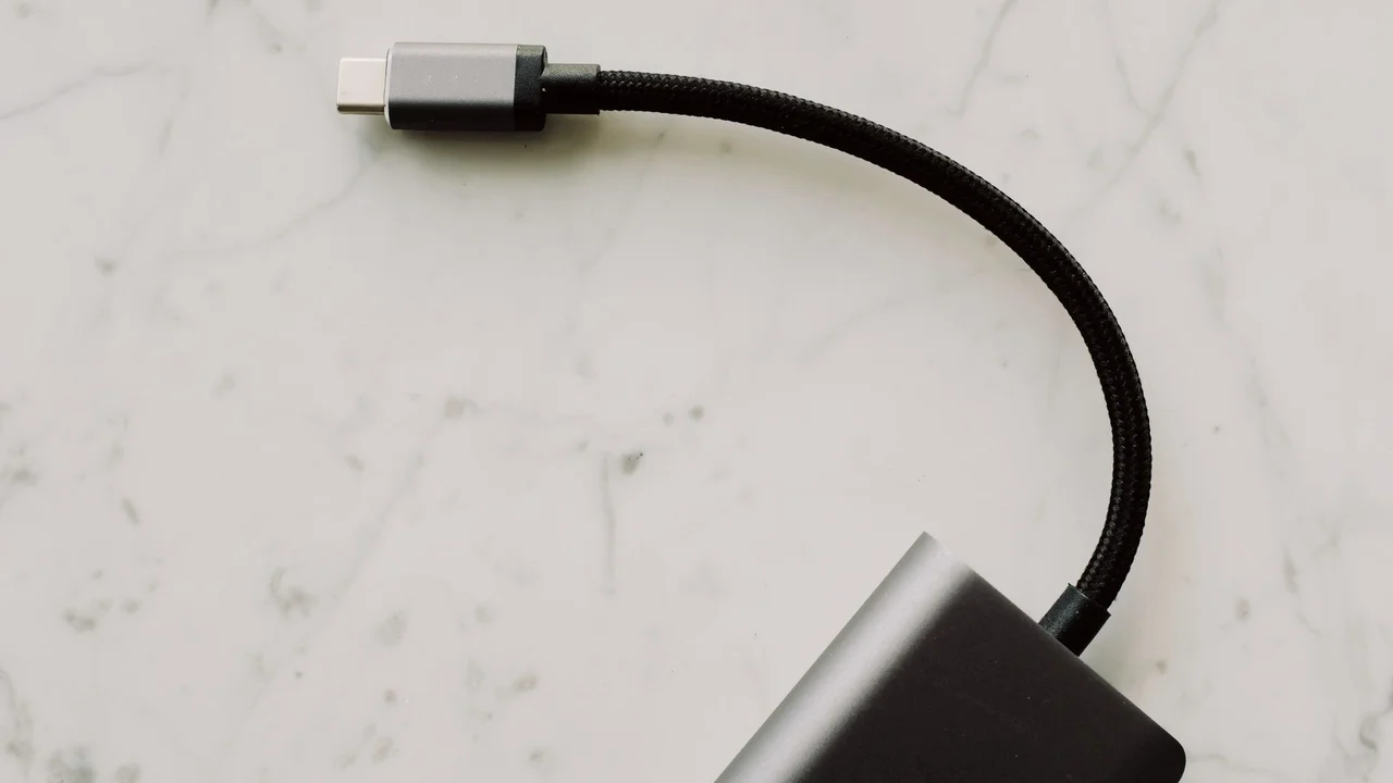USB規格の種類一覧｜コネクタ形状・転送速度・USB4まで完全解説